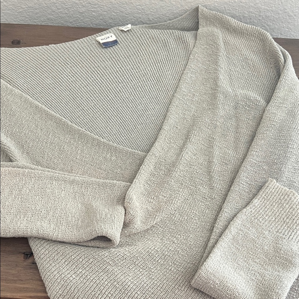 Roxy Grey V-Neck Knit Pullover